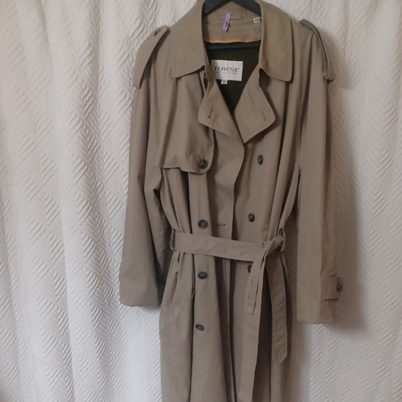 London Fog Jackets & Blazers - 👄SALE! London Fog Trench Coat EUC 44L SALE!  On Sale through February 2025.
